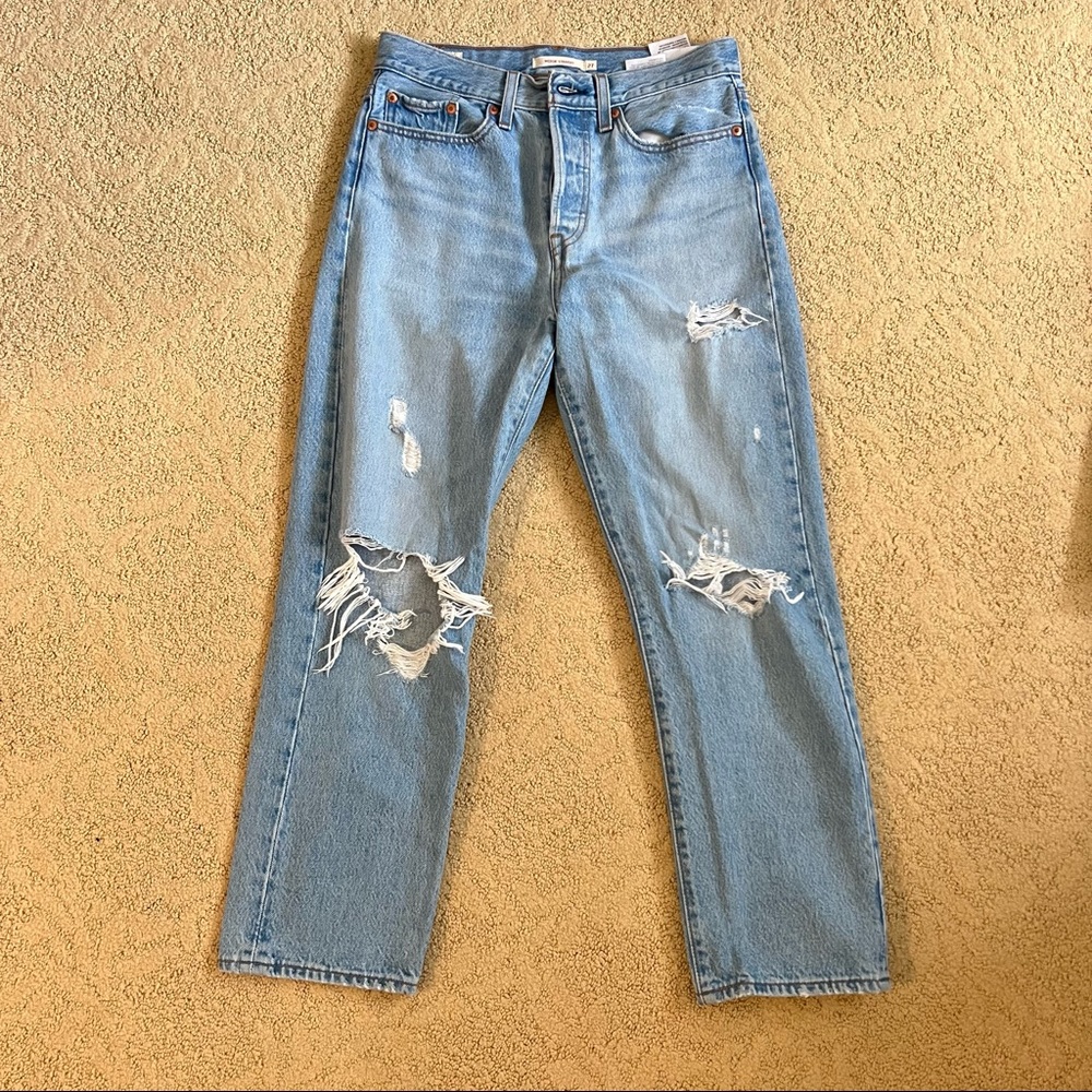 Levi’s wedgie straight 27